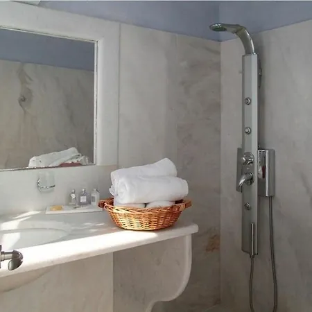 Dazzling Santorini | Mars | 1 Bedroom | Min. Children Age: 12 Years | Spacious Shared Sun Terrace And Swimming Pool With Breathtaking Caldera View | * Oia (Santorini)